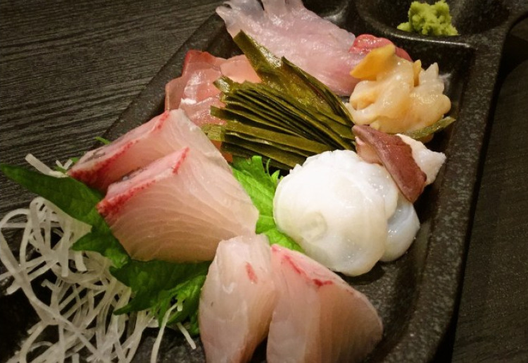 刺身の盛り合わせ